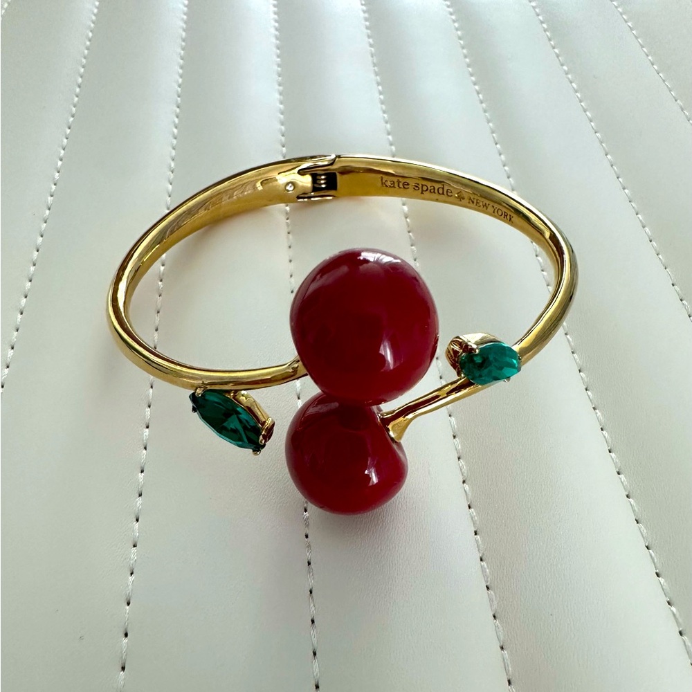 Kate Spade Cherry bangle bracelet 🍒